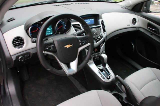 Chevrolet Cruze 1lt