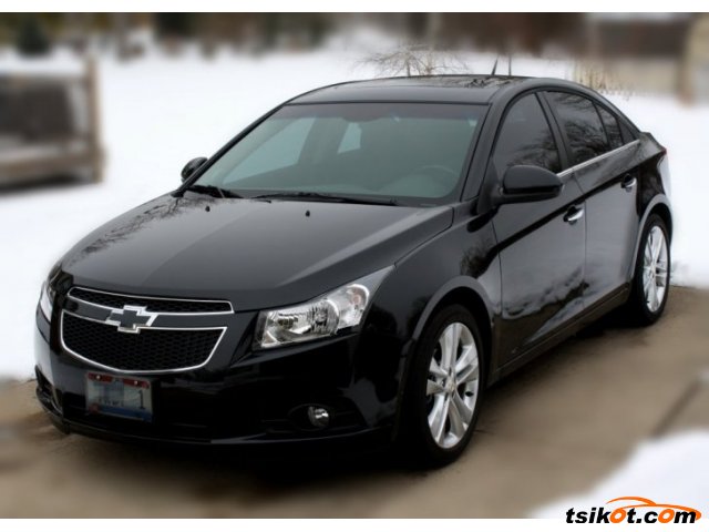 Chevrolet Cruze Hatchback Black