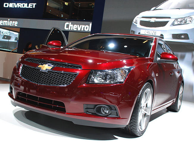 Chevrolet Cruze Velvet Red