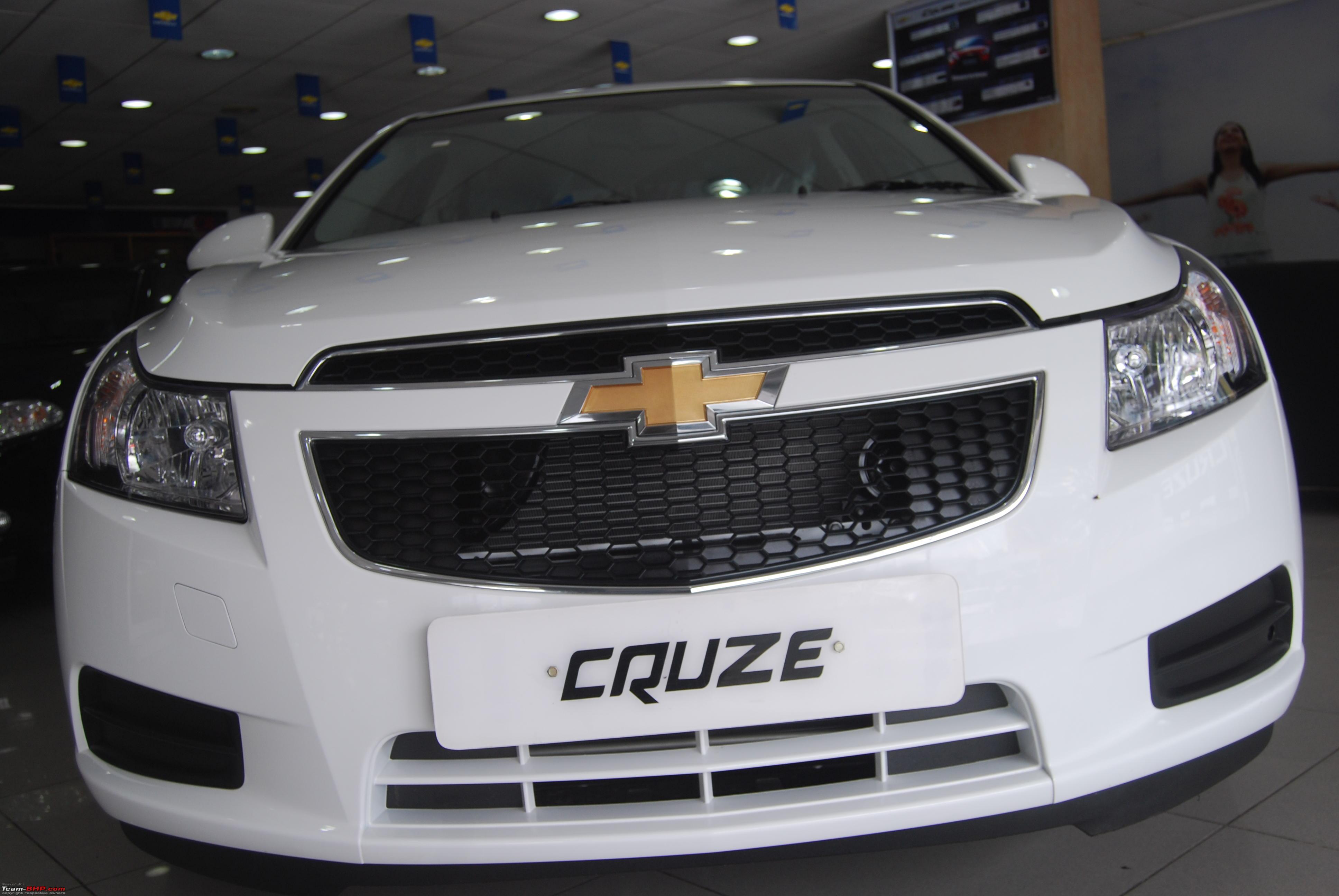 Chevrolet Cruze White