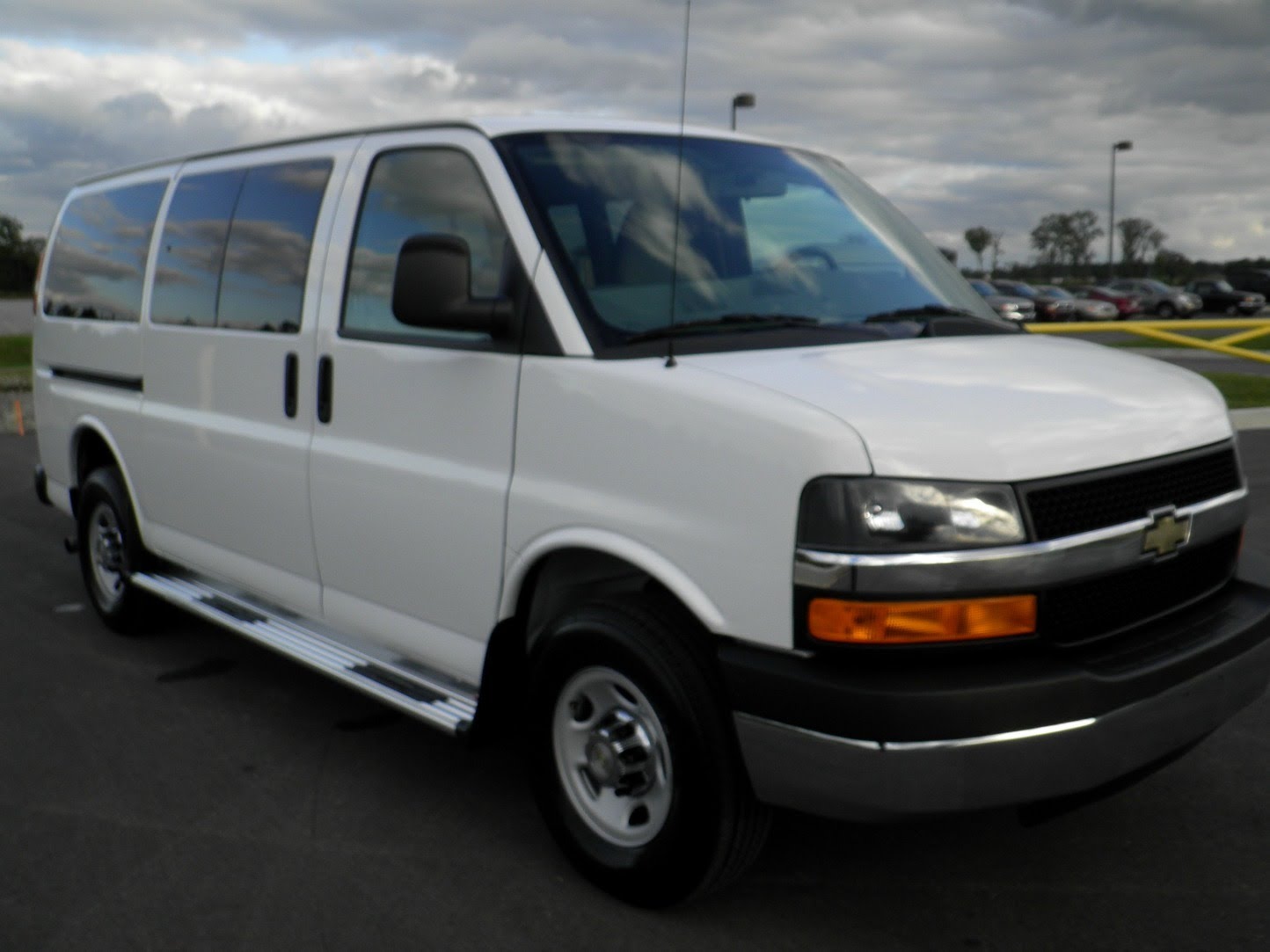 Chevrolet 3500 Express