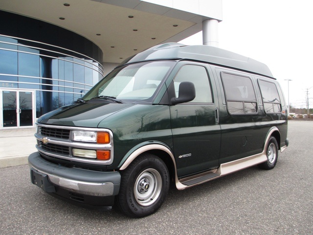 Chevrolet Express 2002