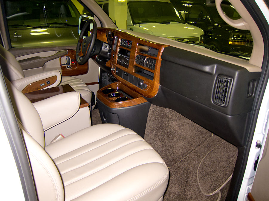 Chevrolet Express 2013