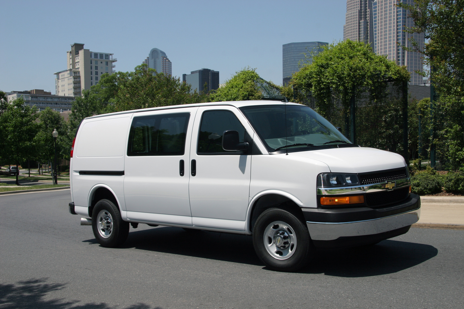 Chevrolet Express 2013