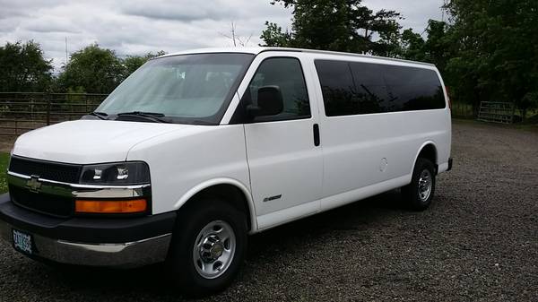 Chevrolet Express 2500 Passenger Van
