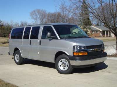 Chevrolet Express 2500 Passenger Van