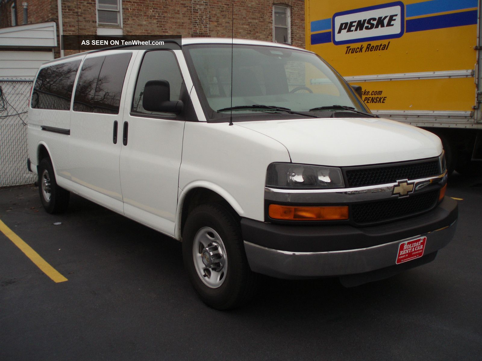 Chevrolet Express 3500 Passenger Van