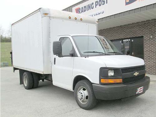 Chevrolet Express Box Truck