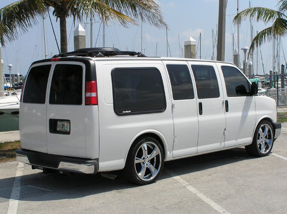 Chevrolet Express Custom