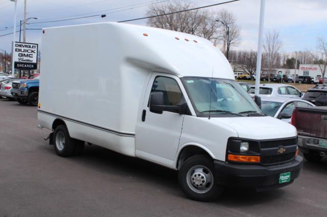 Chevrolet Express Cutaway G3500 Chevrolet Express Cutaway G3500
