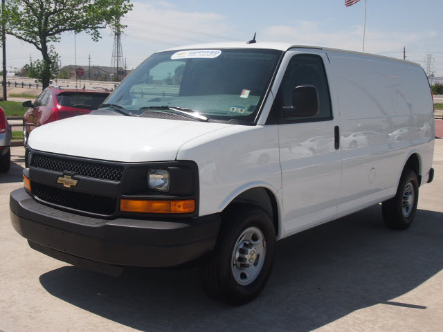 Chevrolet Express G2500