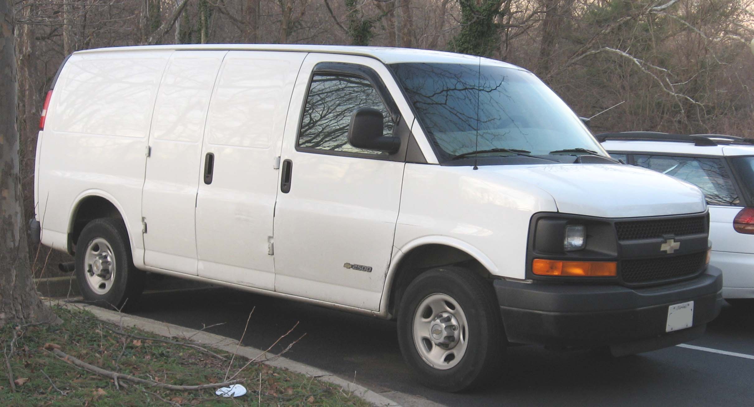 Chevrolet Express Lwb