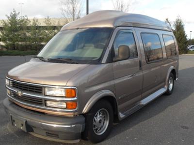 Chevrolet Express Minivan