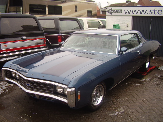 Chevrolet Impala 327
