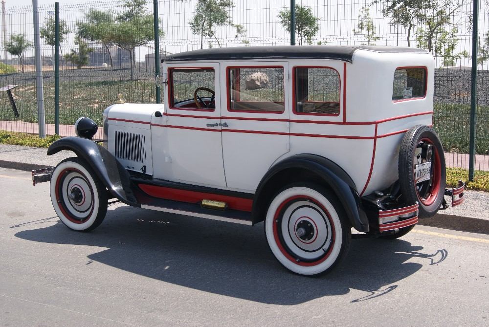 Chevrolet 4