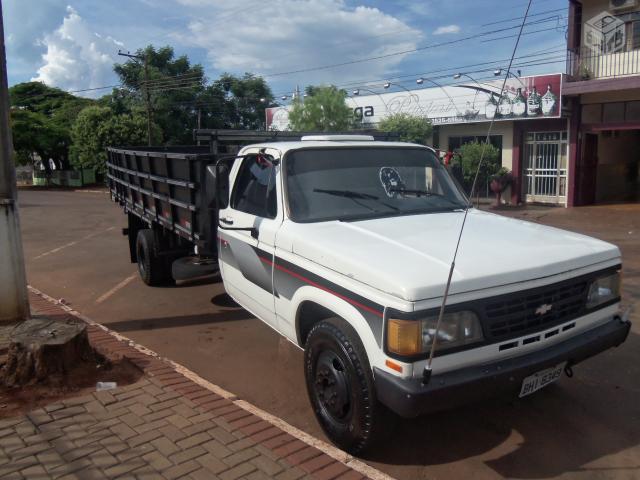 Chevrolet D-40