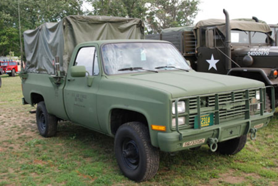 Chevrolet M1008