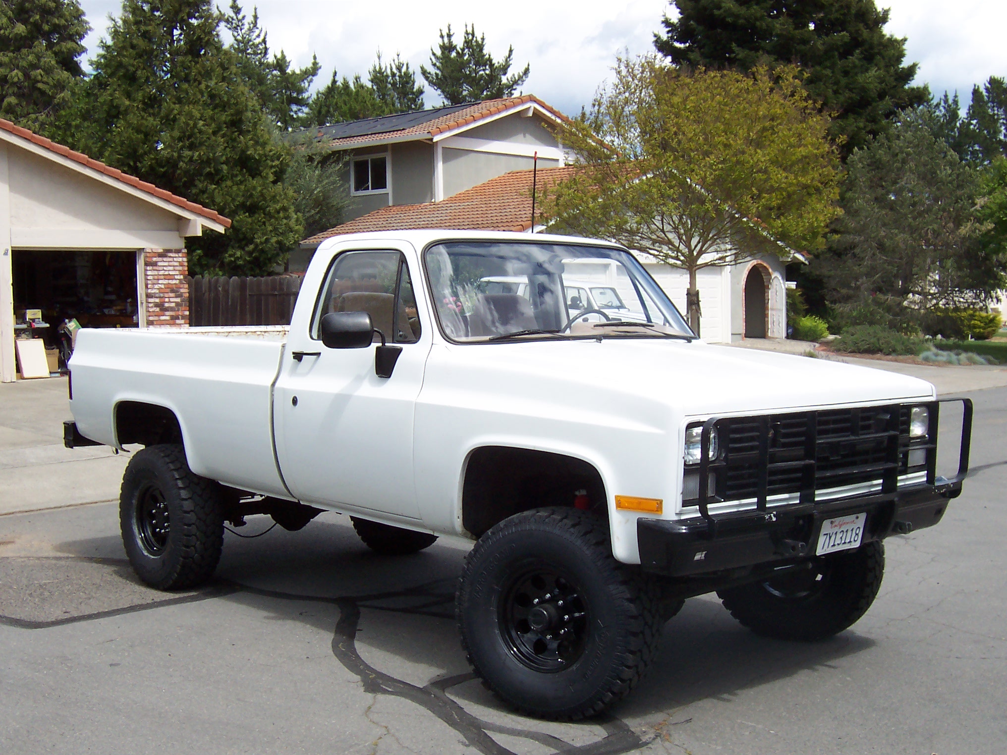 Chevrolet M1008