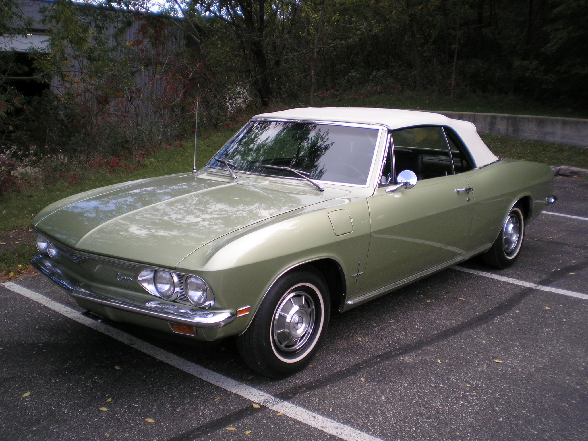 Chevrolet Corvair Monza