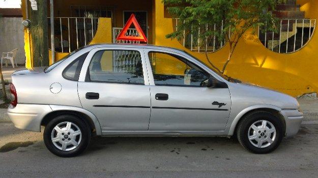 Chevrolet Monza 2000