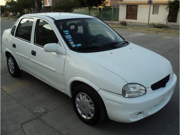 Chevrolet Monza 2001