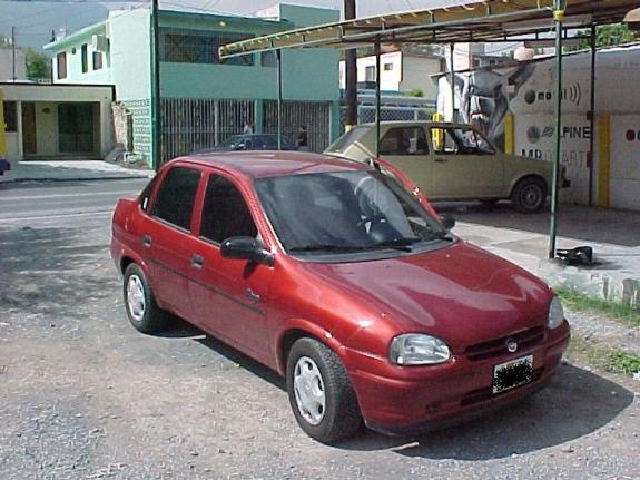 Chevrolet Monza 2001