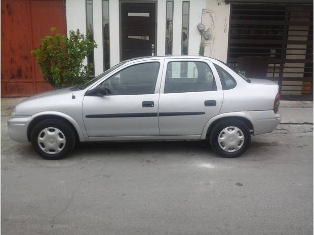 Chevrolet Monza 2001