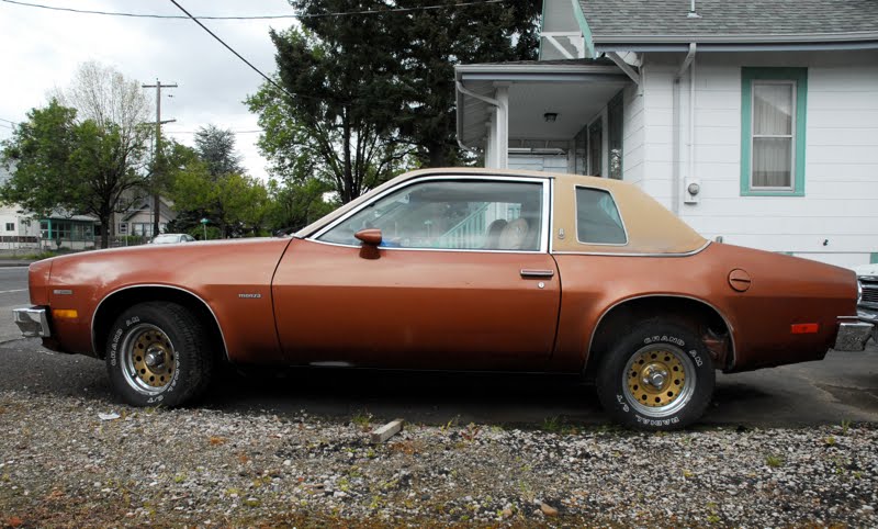 Chevrolet Monza Towne Coupe