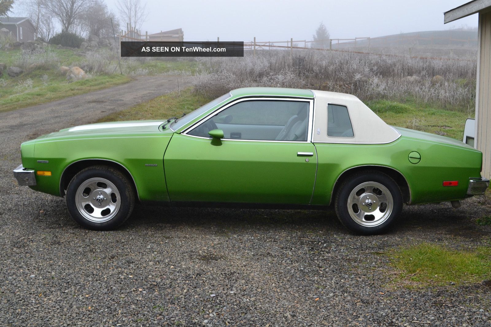 Chevrolet Monza Towne Coupe