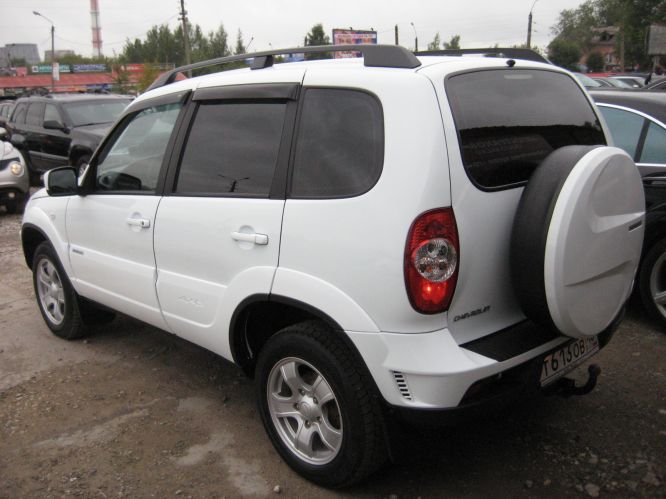 Chevrolet Niva 1.7