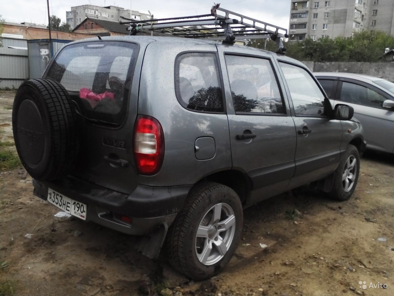 Chevrolet Niva 1.8 Mt