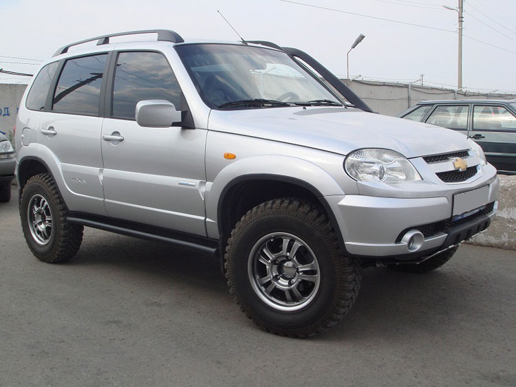 Chevrolet Niva Bertone