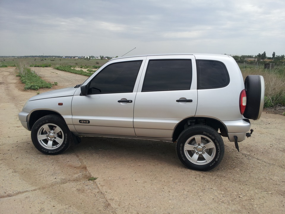 Chevrolet Niva Fam1