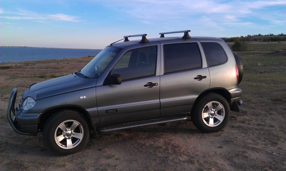 Chevrolet Niva Fam1