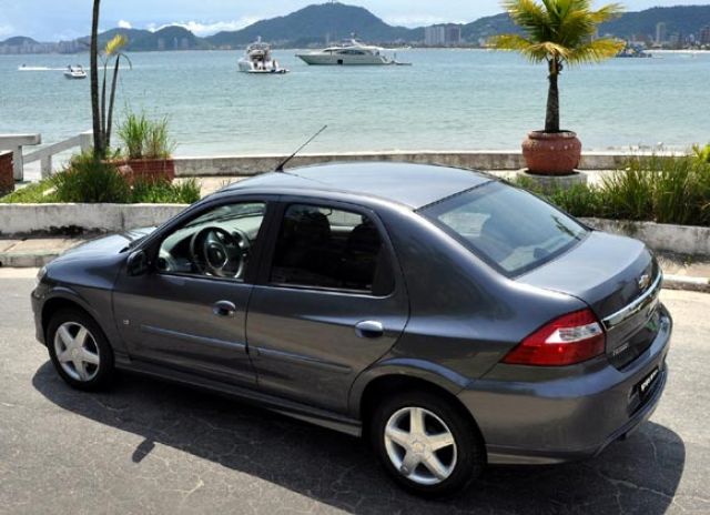 Chevrolet Prisma 2012