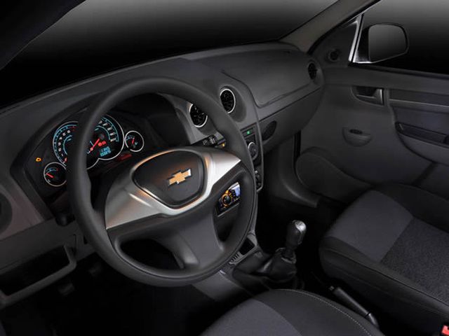 Chevrolet Prisma 2012