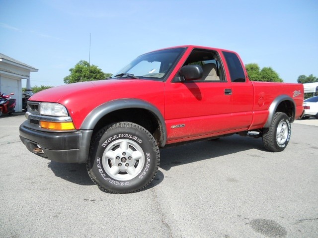 2000 Chevrolet S10 Zr2