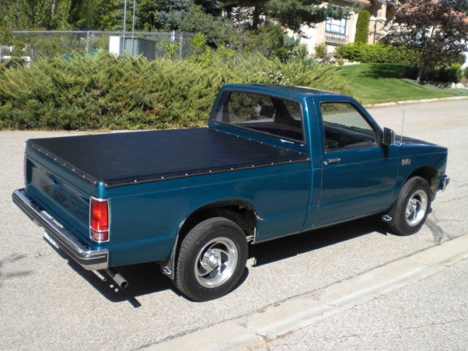 Chevrolet S10 Pickup Truck