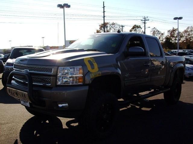Chevrolet Silverado Black Widow