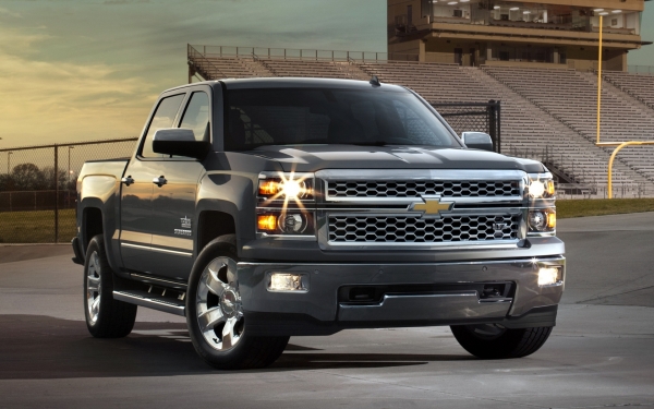 Chevrolet Silverado Custom Sport Package