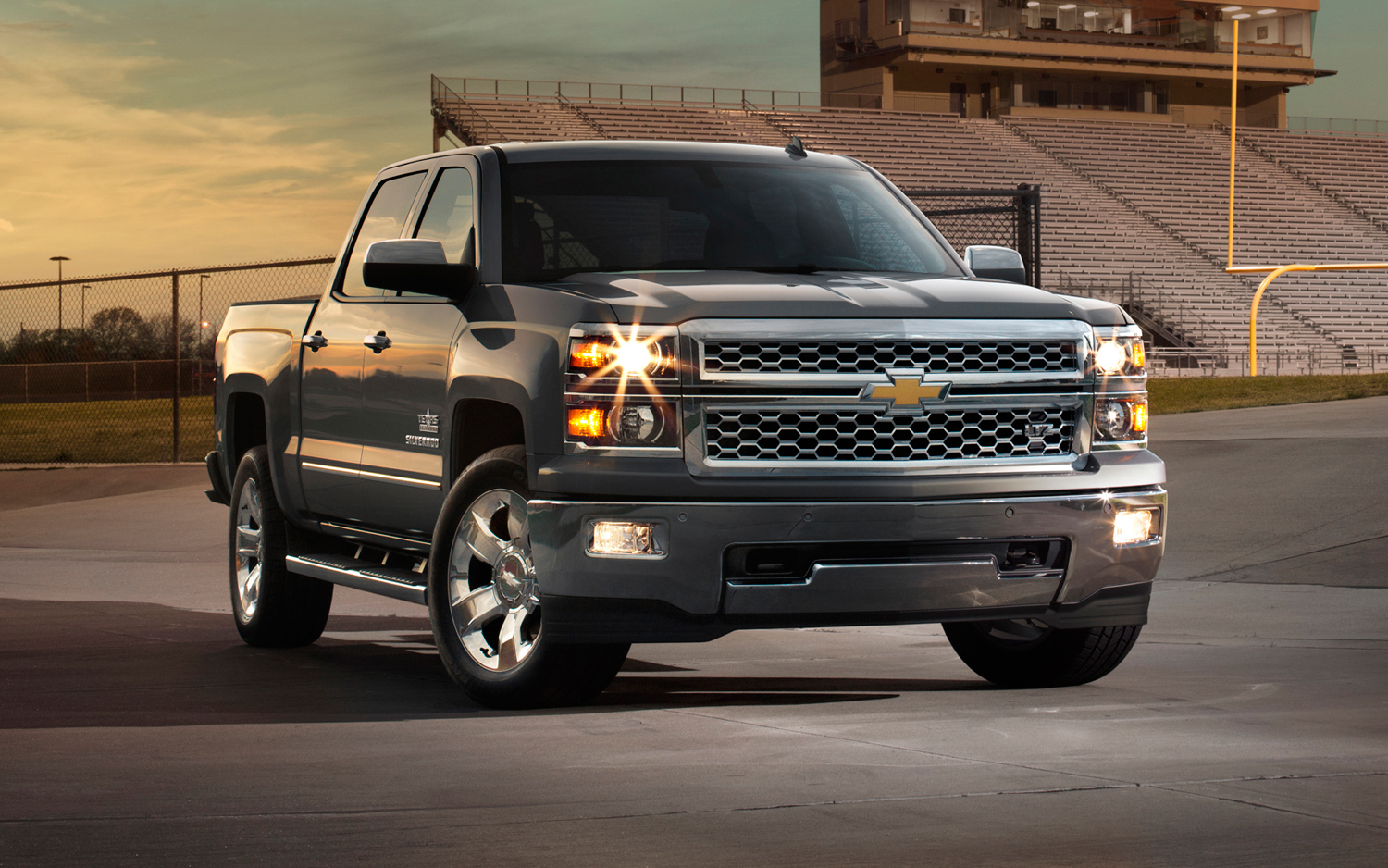 Chevrolet Silverado Custom