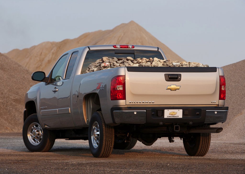Chevrolet Silverado Extended Cab