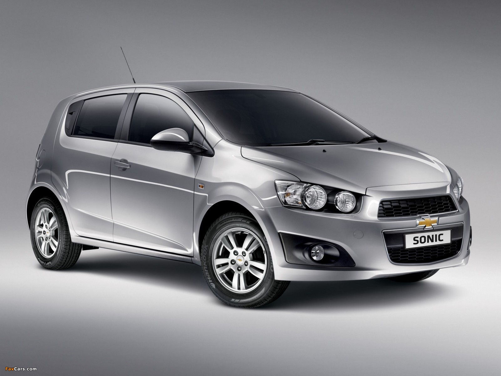 Chevrolet Sonic 5 Door