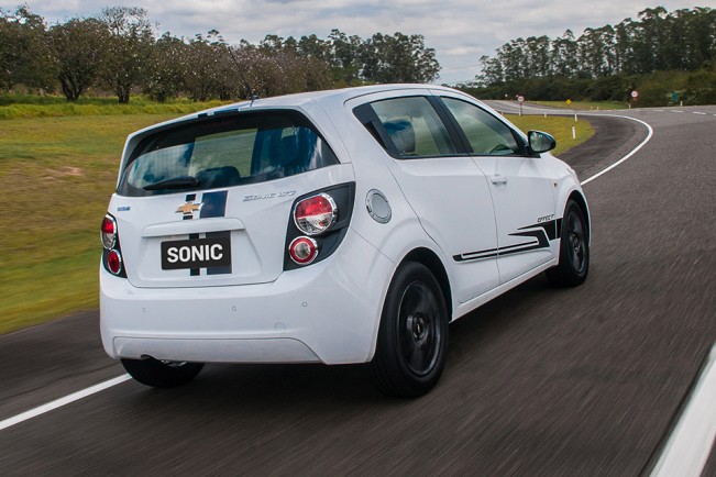 Chevrolet Sonic Effect 2014