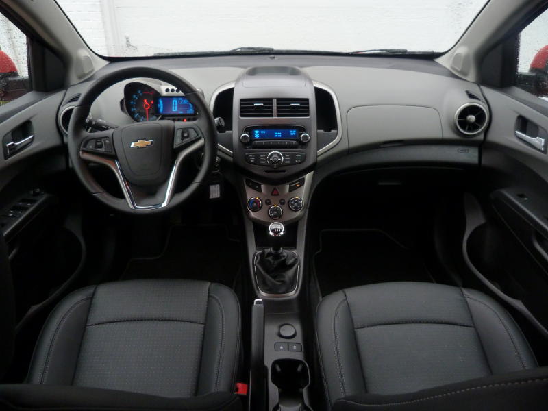 Chevrolet Sonic Lt 2012