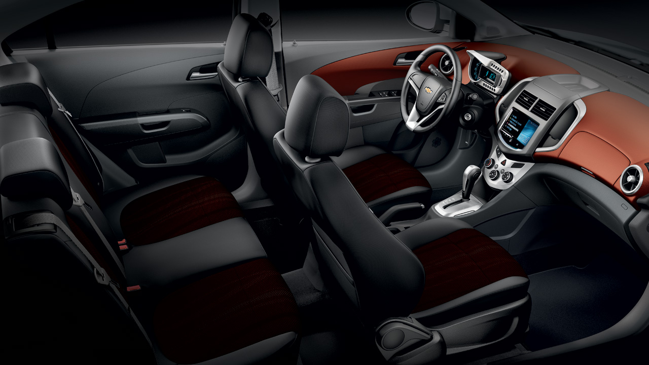 Chevrolet Sonic Lt 2015
