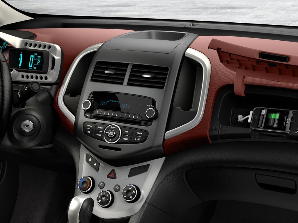 Chevrolet Sonic Lt 2015