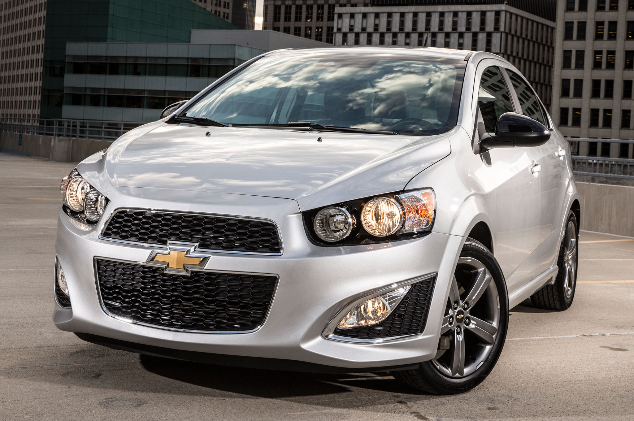 Chevrolet Sonic Ltz 2015
