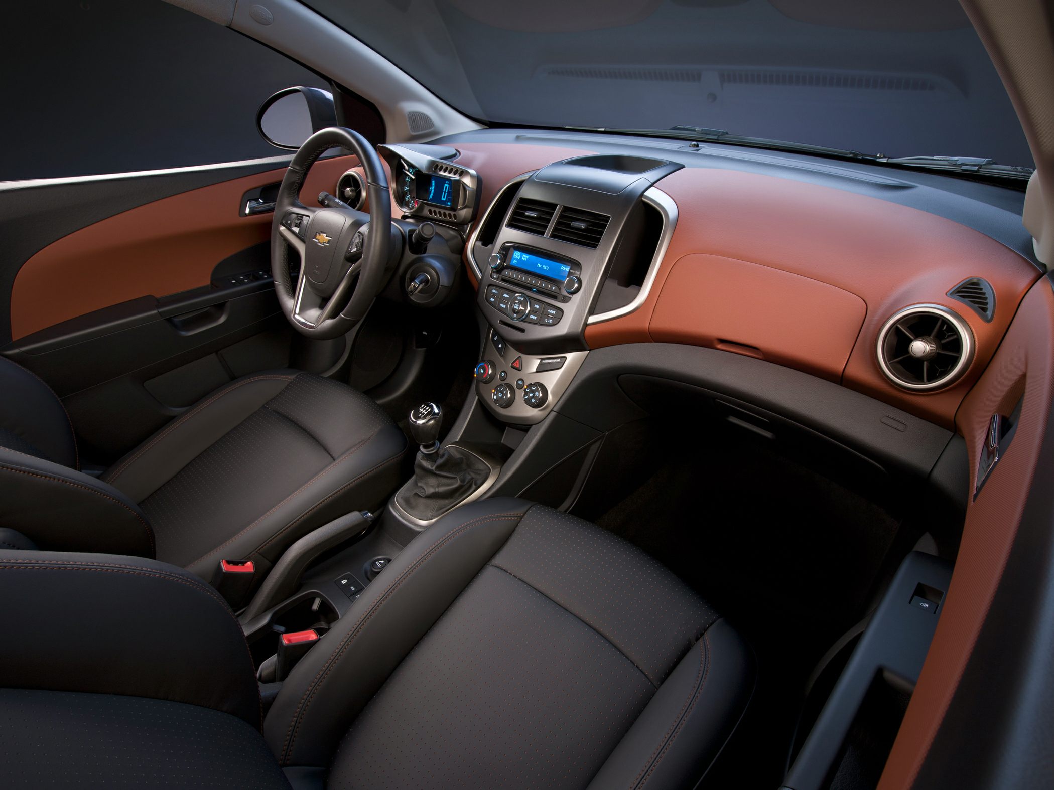 Chevrolet Sonic Ltz 2015