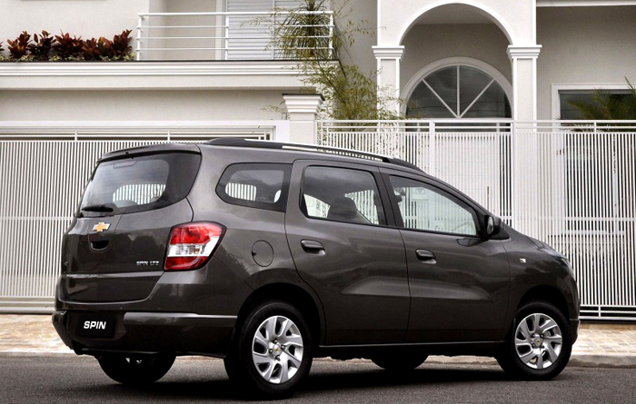 Chevrolet Spin Manual